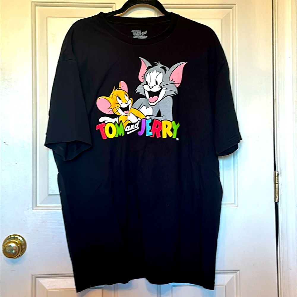 Tom and Jerry black short sleeved t-shirt unisex size XL